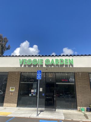 Upon Arrival - under the California Sun 💕☀️  at Veggie Garden in Mountain View