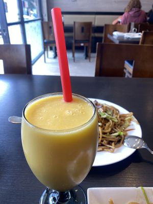 Peach Mango Smoothie 😛💕  at Veggie Garden in Mountain View