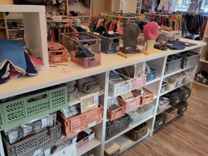 Handschuhe, Mützen, etc. at LiLa Kunterbunt Organic in Muenster