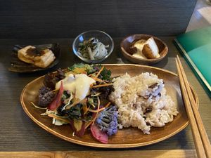 1000¥ for all of that!:0  at Base Island Kitchen in Osaka