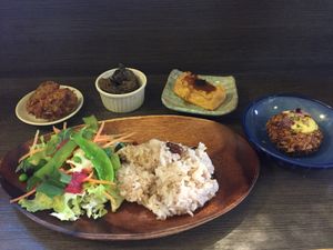 Veg Deluxe lunch - 4 tapas with 1 dessert at Base Island Kitchen in Osaka