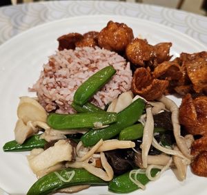  at Shine Thong Vegetarian Food - Ratchadamri Rd - ชั้น 1 โซน hug thais in Bangkok