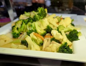  at Shine Thong Vegetarian Food - Ratchadamri Rd - ชั้น 1 โซน hug thais in Bangkok