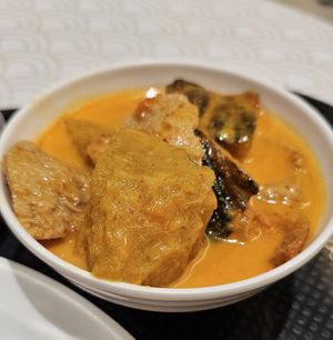  at Shine Thong Vegetarian Food - Ratchadamri Rd - ชั้น 1 โซน hug thais in Bangkok