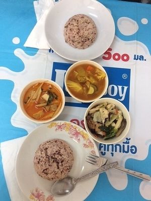 Delicious food from many choices! at Jay - Prajaksinlapacom Road in Udon Thani