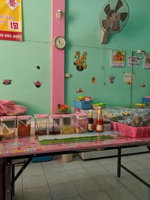 Selection of condiments you can put on top of your food at Jay - Prajaksinlapacom Road in Udon Thani