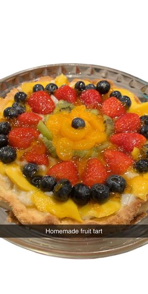 Organic vegan fruit tart at Lovin' Every Bite in Crossville