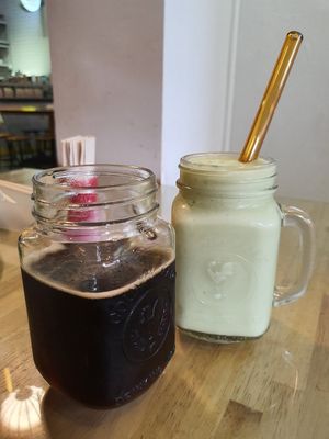 Vegan beer and avocado smoothie at Loving Hut in Central Singapore