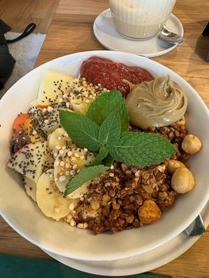   at nourish cafe - soul concept in Munich