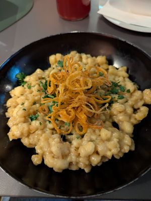 Käsespätzle vegan at Wohlleben in Vienna