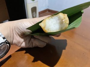 putih (original)  at Serabi Notosuman Ny. Lidia in Surakarta