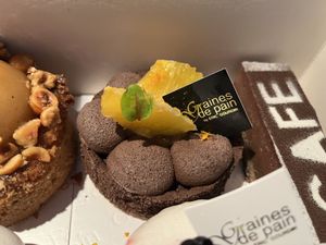 options véganes 🌱 disponibles le week-end   at Graines de Pain by Eric Gourdin in Peruwelz