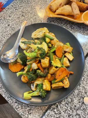 Cashew stir fry   at Peace Harmony in Sydney