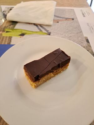 Postre choco-coco at Capre e Cavoli in Brescia