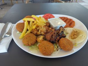 Vegetarian plate at El-Mina Bistro in Chemnitz