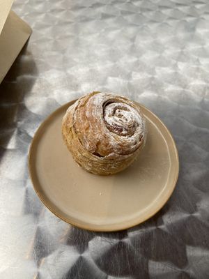 Morning bun  at MAINS  in Uccle