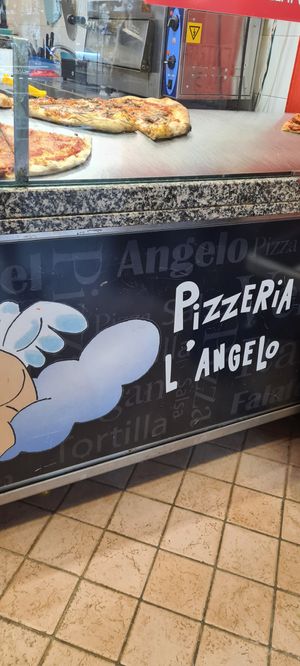 Name at Pizzeria L'Angelo in Venice