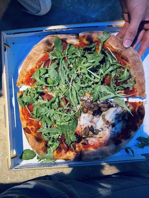 Pizzamischung  at Pizzeria L'Angelo in Venice