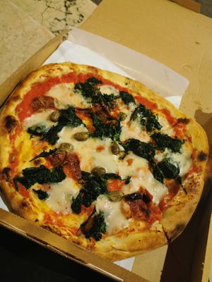 Omega Pizza at Pizzeria L'Angelo in Venice