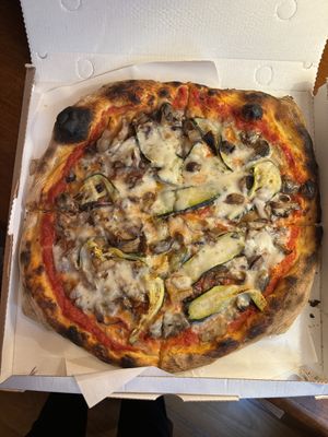 Vegan pizza (Atlas)  at Pizzeria L'Angelo in Venice