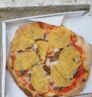 And it was pretty big at Pizzeria L'Angelo in Venice