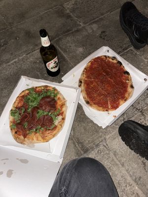 Callisto, Marinara + Beer ✅  at Pizzeria L'Angelo in Venice