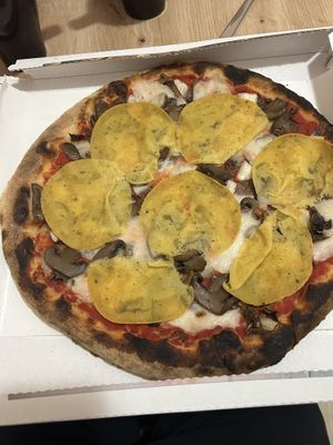   at Pizzeria L'Angelo in Venice