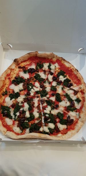 Vegan pizza at Pizzeria L'Angelo in Venice