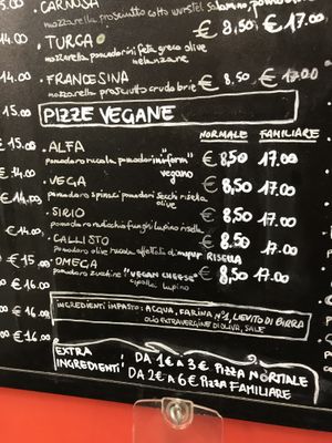 Vegan options on the menu at Pizzeria L'Angelo in Venice