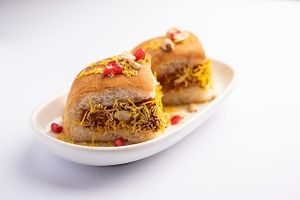 Dabeli at Masala Bites in Tokyo