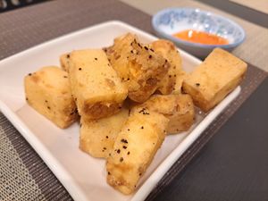 Deep-fried crispy tofu at Tai Su Biandang -台素便當 in Hualien