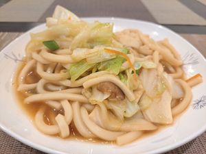 Udon noodles with oolong sauce at Tai Su Biandang -台素便當 in Hualien
