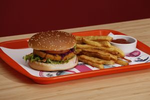 Şinitzel at Ayrışım Kitabevi Kafe in Istanbul