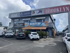 Entrance  at Bokit'ry in Baie-mahault
