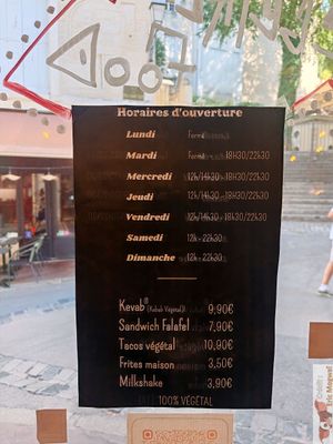 Opening hours at KVB in Montpellier