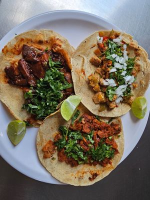 Taquitos mamalones, todo vegan
Mixiote exquisito 🤤🥴 #Veganuary at No Suaperro in Mexico City