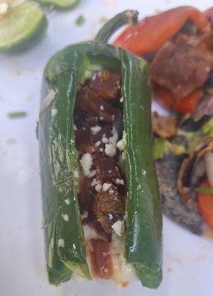 El Xoco viene con su chile relleno 🌶❤️👌🏻

#Veganuary at No Suaperro in Mexico City