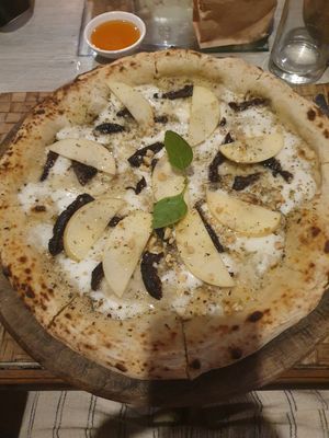  at Bulan Pizzeria in Siargao