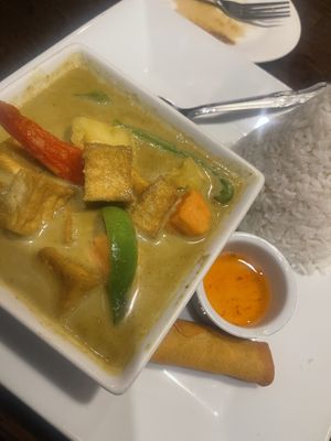 Yellow curry  at Chilli Thai of Irving  in Irving