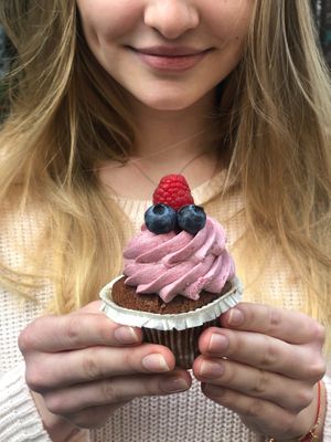 Waldbeer Cupcake, vegan & glutenfree
bei CupCakes Wien
www.cupcakes-wien.at at CupCakes Wien in Vienna