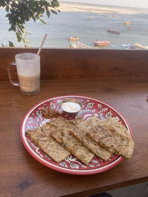 Cauliflower parantha and banana date smoothie  at Everest Cafe in Varanasi