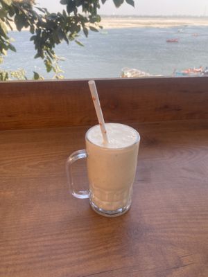 Banana and date smoothie made with coconut milk  at Everest Cafe in Varanasi