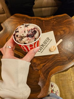  at Cremahop  in Tokyo