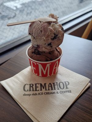 Male Hazelnut Chocolate and,Sakura Cherry Cookies😋 at Cremahop  in Tokyo