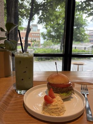   at Vee Sweets CAFE in Yokohama