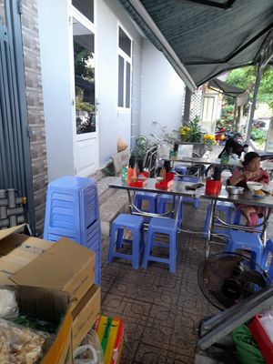 Outside seating at Hủ tíu Chay in Ho Chi Minh City