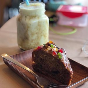 Avocado shake and fruit cake at Well Dressed Salad Bar and Cafe in Central Singapore