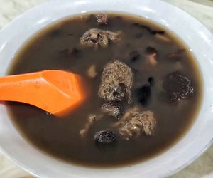 Black Bean soup very flavourful at Pu Ti Vegetarian - 菩提樹  in Kuching