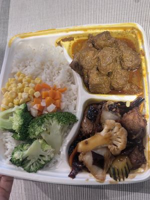 Rendang and Kung pao chicke  at Vegie Bowl Express in Boronia