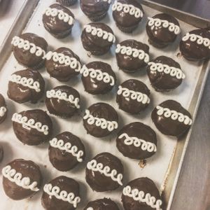 vegan & gf hostess mostess cupcakes  at Dee's One Smart Cookie in Glastonbury